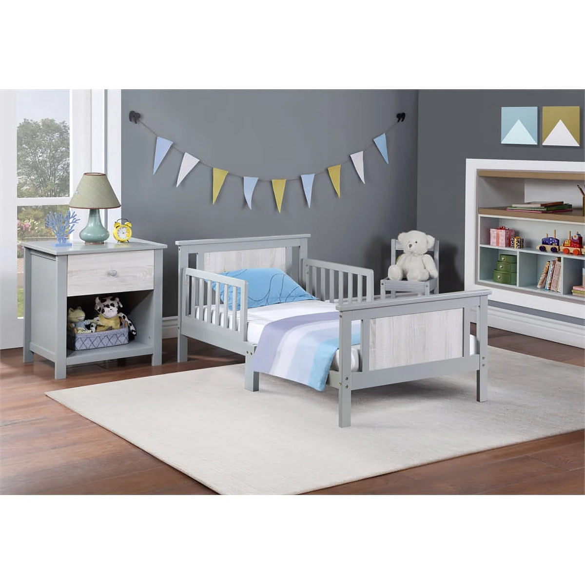 Black Vintage Walnut Wood Reversible Toddler Bed U6726