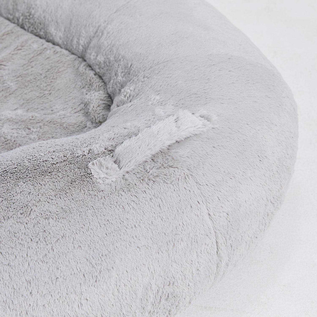 Large Cozy Plush Pet Bed Q88374